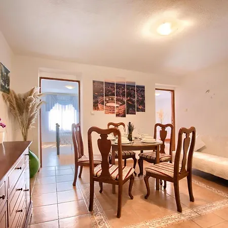 Apartman Adrijano Pula Exterior foto