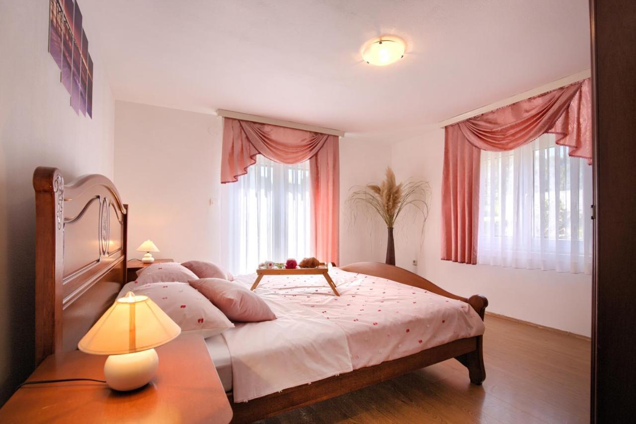 Adrijano Apartment *